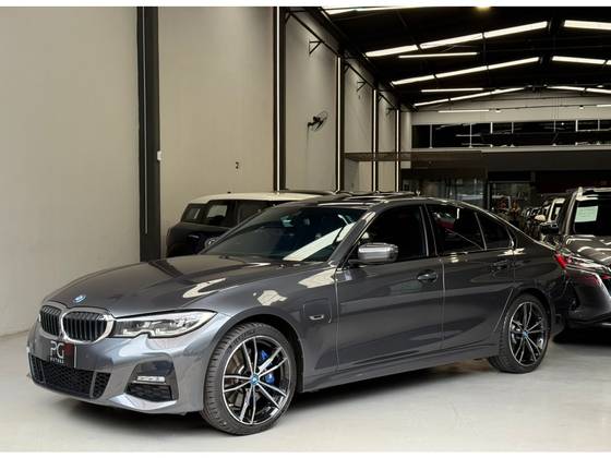 BMW 330e 2.0 16V TURBO HÍBRIDO M SPORT AUTOMÁTICO